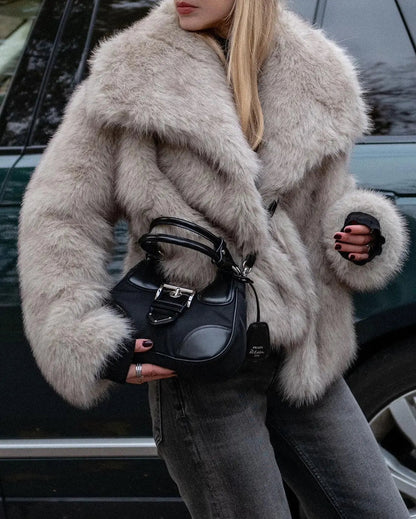 Amelia | Luxe Faux Fur Jas | Winter Elegantie | Zachte Pluche