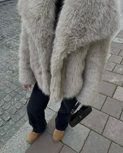 Amelia | Luxe Faux Fur Jas | Winter Elegantie | Zachte Pluche
