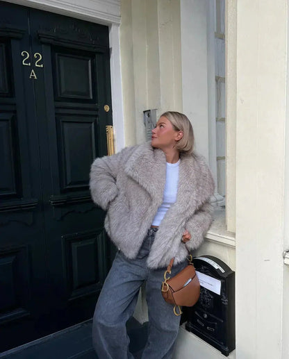 Amelia | Luxe Faux Fur Jas | Winter Elegantie | Zachte Pluche