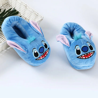 Nooit meer koude voeten met deze warme Lilo & Stitch sloffen