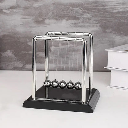Newton Cradle Balance Steel Balls Natuurkunde Wetenschap Pendel Speelgoedbureau, Uitstekend Educatief Gadget Demonstreert Het Behoud van Momentum en Energie