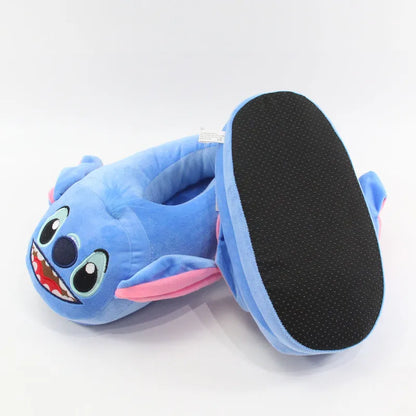 Nooit meer koude voeten met deze warme Lilo & Stitch sloffen