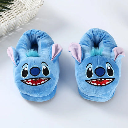 Nooit meer koude voeten met deze warme Lilo & Stitch sloffen